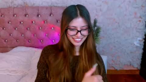 Snapshot of viky_evanss chatting on 11, 3, 2026 viky_evanss online show from 11, 3, 2026