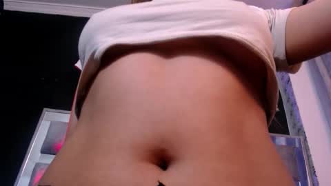 Snapshot of viky_evanss chatting on 14, 3, 2026 viky_evanss online show from 14, 3, 2026