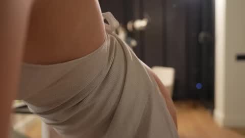 Snapshot of villanelle_l chatting on 14, 2, 2025 Lana online show from 14, 2, 2025