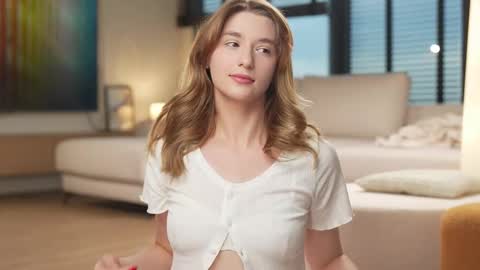 Snapshot of villanelle_l chatting on 19, 9, 2025 Lana online show from 19, 9, 2025