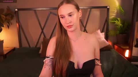 Snapshot of vimilka chatting on 27, 5, 2026 Vi online show from 27, 5, 2026