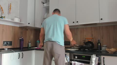 Vincent.  uncut 18cm online show from 18, 1, 2025