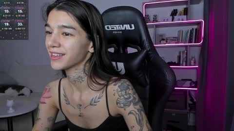 vinkitinkii online show from 2, 12, 2024