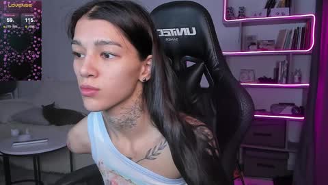 vinkitinkii online show from 8, 12, 2024