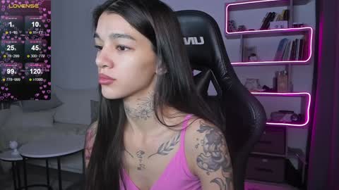 vinkitinkii online show from 31, 12, 2024