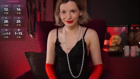 Snapshot of vinyl_kiss chatting on 24, 3, 2026 Carrie Next streams Sat Sun 3pm-11pm EST online show from 24, 3, 2026