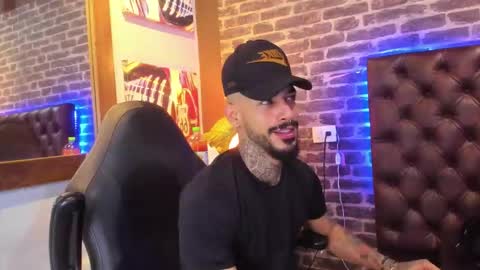 ---Vinzen--- online show from 4, 12, 2025