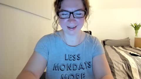 Snapshot of viodetta chatting on 13, 4, 2026 viodetta online show from 13, 4, 2026