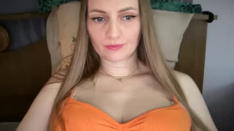Snapshot of viola_1 chatting on 4, 6, 2026 Funny girl online show from 4, 6, 2026
