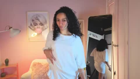 violet__15 online show from 9, 7, 2026