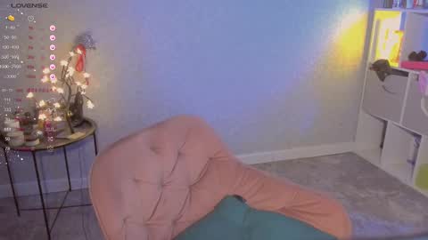 violet____h online show from 11, 3, 2025