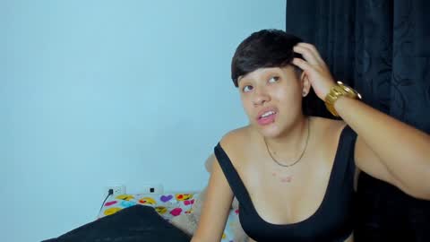 Violet and Casper online show from 29, 12, 2024