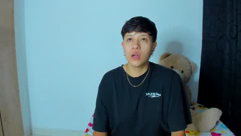 Violet and Casper online show from 30, 12, 2024