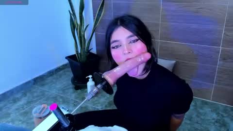 Snapshot of violet_fiore chatting on 31, 7, 2026 Violet Fiore online show from 31, 7, 2026