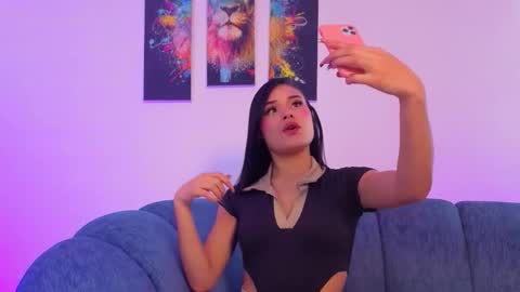 Snapshot of violet_jhonson chatting on 1, 11, 2025 violet_jhonson online show from 1, 11, 2025