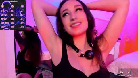 Violet Jones online show from 25, 11, 2025