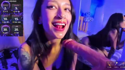 Snapshot of violet_jonesss chatting on 19, 6, 2026 Violet Jones online show from 19, 6, 2026