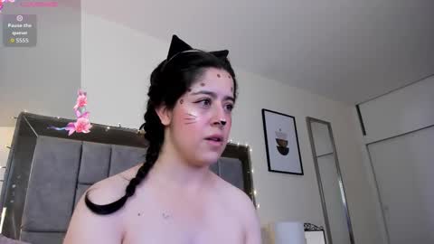 Violet Nova online show from 18, 12, 2025