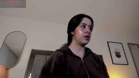 Violet Nova online show from 20, 2, 2026