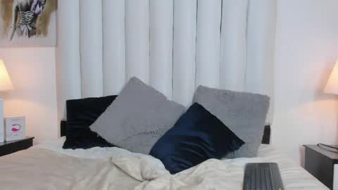 Snapshot of violet_queen2 chatting on 16, 4, 2026 Mary online show from 16, 4, 2026