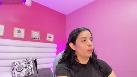 Snapshot of violet_sinclair chatting on 11, 5, 2026 violet_sinclair online show from 11, 5, 2026