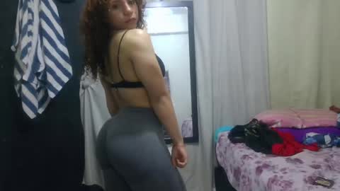 Snapshot of violet_smmithh chatting on 15, 4, 2026 Violet online show from 15, 4, 2026