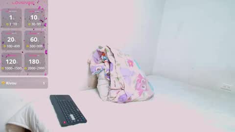 Snapshot of violet_sweet777 chatting on 1, 2, 2025 violeta online show from 1, 2, 2025