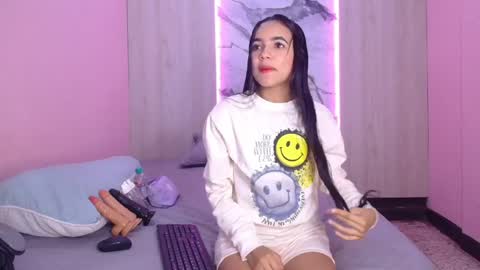 Snapshot of violeta_20xx chatting on 29, 5, 2026 Violeta online show from 29, 5, 2026