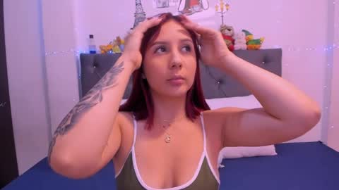 Snapshot of violeta_blaze1 chatting on 12, 4, 2026 Violeta online show from 12, 4, 2026