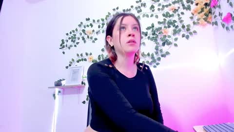 Snapshot of violeta_cutee chatting on 17, 3, 2026 Violeta online show from 17, 3, 2026