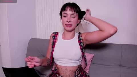 Violeta Rodriguez online show from 25, 3, 2026