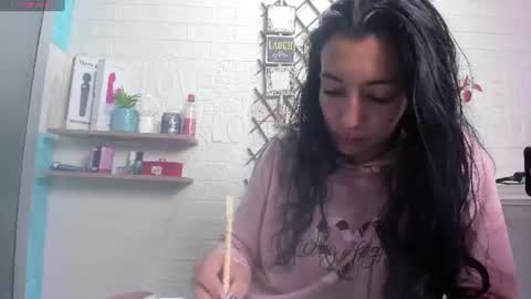 Snapshot of violetatto1 chatting on 17, 7, 2026 Violeta online show from 17, 7, 2026