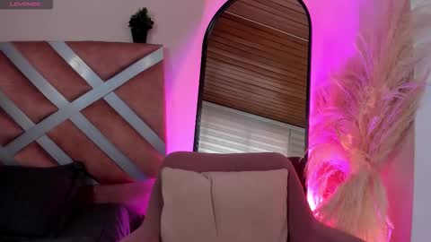 Call me Violet online show from 30, 10, 2025