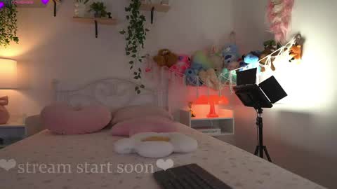Snapshot of violeth___ chatting on 27, 4, 2026 violeth___ online show from 27, 4, 2026