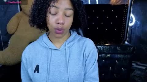 violeth_b online show from 23, 3, 2026