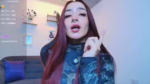 Snapshot of violeth_rosse_ chatting on 17, 12, 2025 violeth_rosse_ online show from 17, 12, 2025