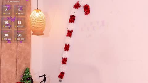 Snapshot of violethilton chatting on 23, 12, 2024 violeth online show from 23, 12, 2024