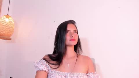 Snapshot of violethilton chatting on 11, 3, 2025 violeth online show from 11, 3, 2025
