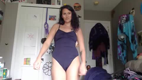Snapshot of violethooper chatting on 11, 5, 2026 Violet Hooper online show from 11, 5, 2026