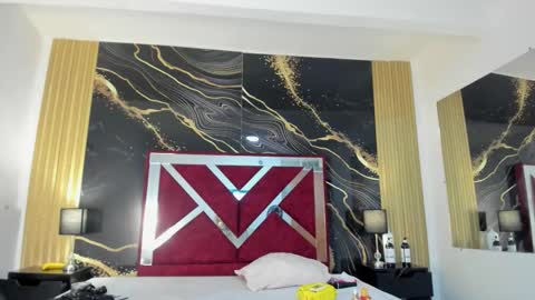 Violet Rose online show from 18, 12, 2025