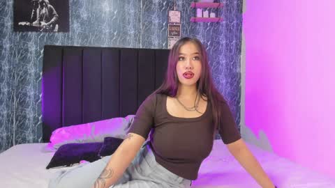 Snapshot of violetsalvatore chatting on 6, 2, 2025 Violet salvatore online show from 6, 2, 2025