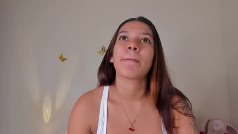 Snapshot of violett_24_ chatting on 1, 10, 2025 violett_24_ online show from 1, 10, 2025