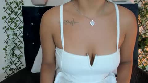 violett  rousee online show from 6, 11, 2025