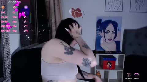 violett  Independent model online show from 19, 1, 2025