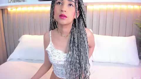 Violett  online show from 20, 10, 2025