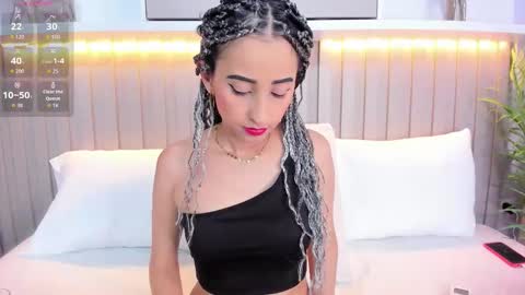 Violett  online show from 6, 11, 2025