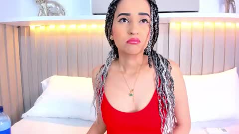 Violett  online show from 10, 11, 2025