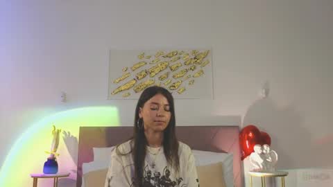 Snapshot of violetta_finch chatting on 22, 3, 2026 violetta_finch online show from 22, 3, 2026
