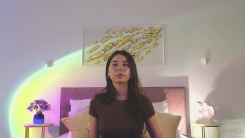 Snapshot of violetta_finch chatting on 17, 4, 2026 violetta_finch online show from 17, 4, 2026