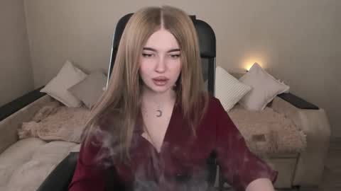 ViolettaOtis online show from 6, 3, 2025